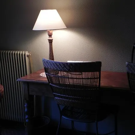 Le Manoir De L'antiquite Hotel 3*