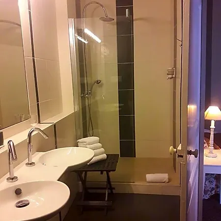 Le Manoir De L'antiquite Hotel