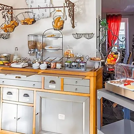 Hotel Le Manoir De L'antiquite 3*