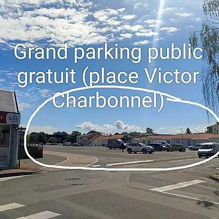 Le Manoir De L'antiquite Challans