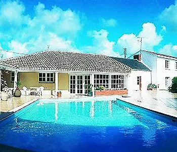 Le Manoir De L'antiquite Challans