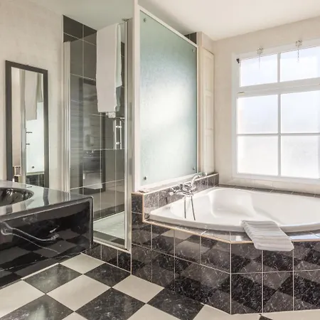 Le Manoir De L'antiquite Hotel Challans