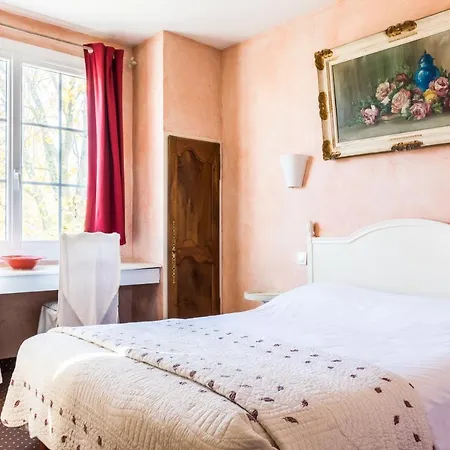 Le Manoir De L'antiquite Hotel 3*