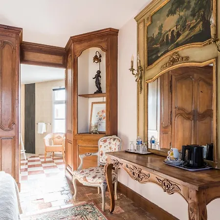 Le Manoir De L'antiquite Hotel 3*