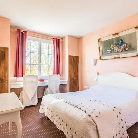 Le Manoir De L'antiquite Hotel 3*