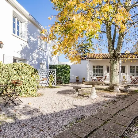 Le Manoir De L'antiquite Hotel Challans