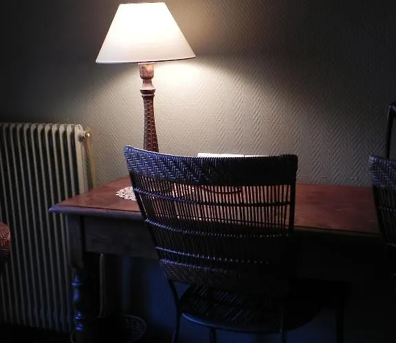 Le Manoir De L'antiquite Hotel 3*