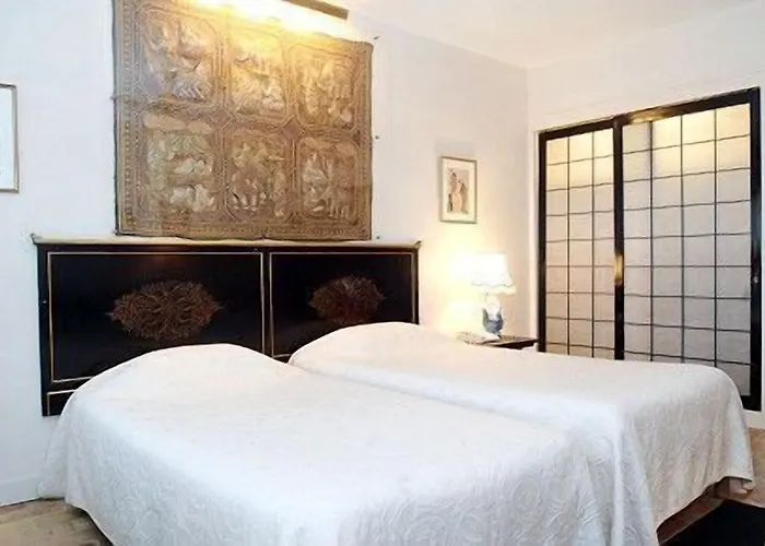 Le Manoir De L'antiquite Hotel Challans