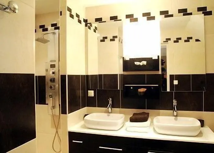 Le Manoir De L'antiquite 3*