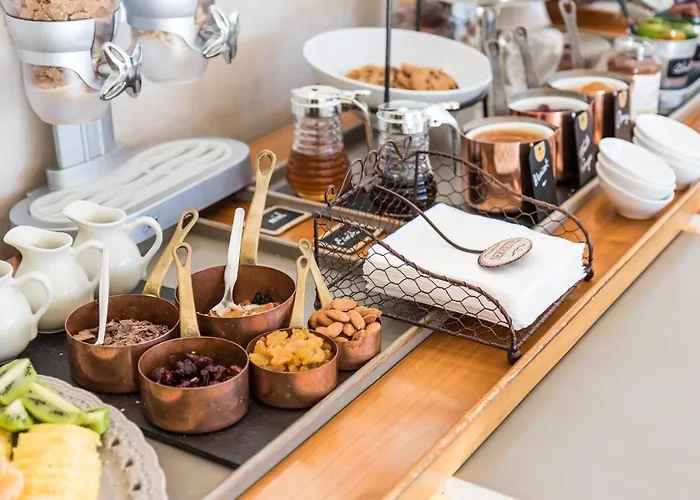 Le Manoir De L'antiquité Hotel Challans